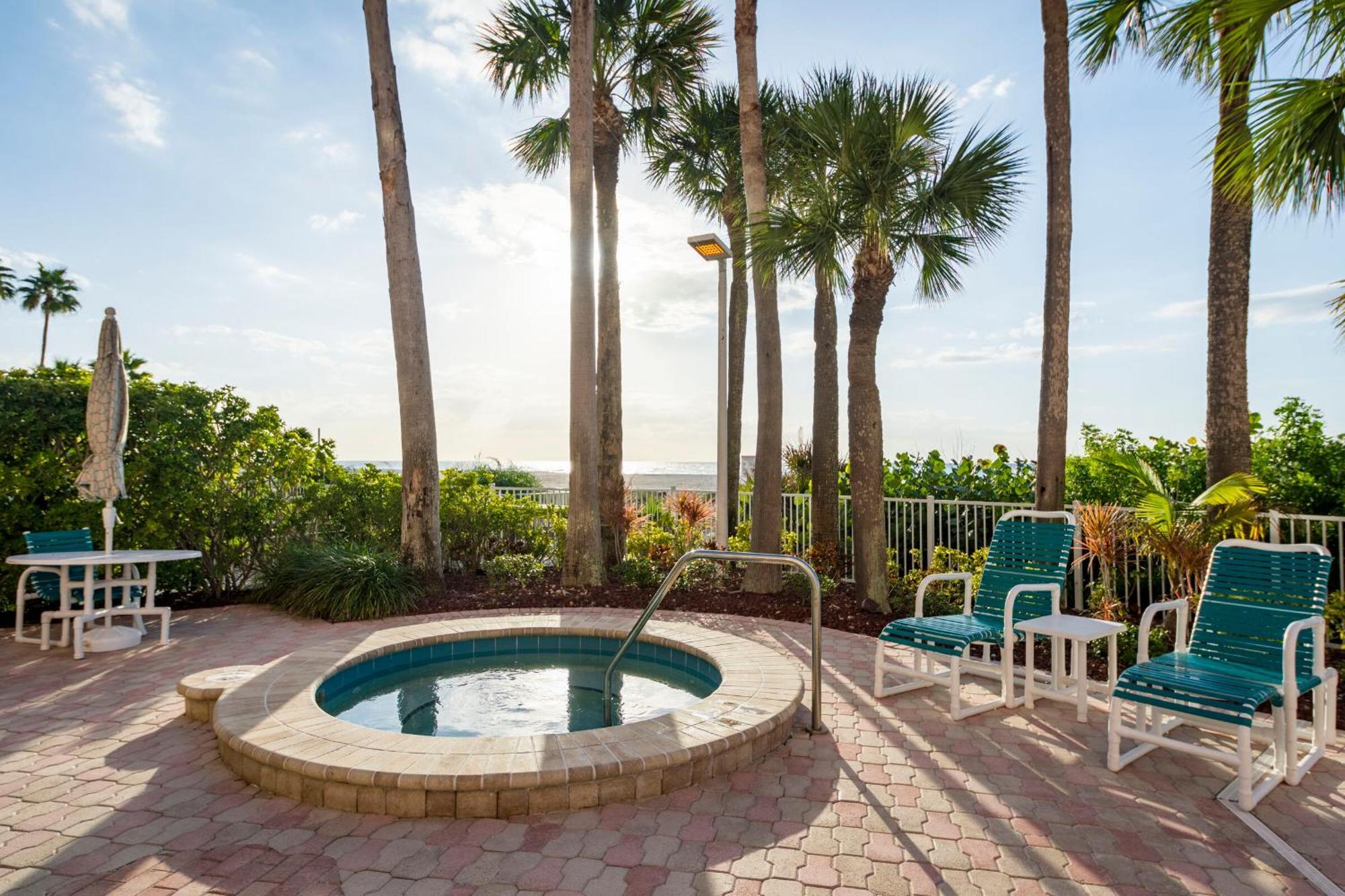 Steps To Beach & Pool - Resort Amenities Galore! 클리어워터 비치 외부 사진